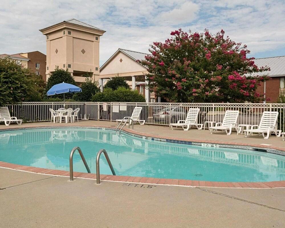 Comfort Inn Petersburg Near Fort Gregg-Adams Exterior foto